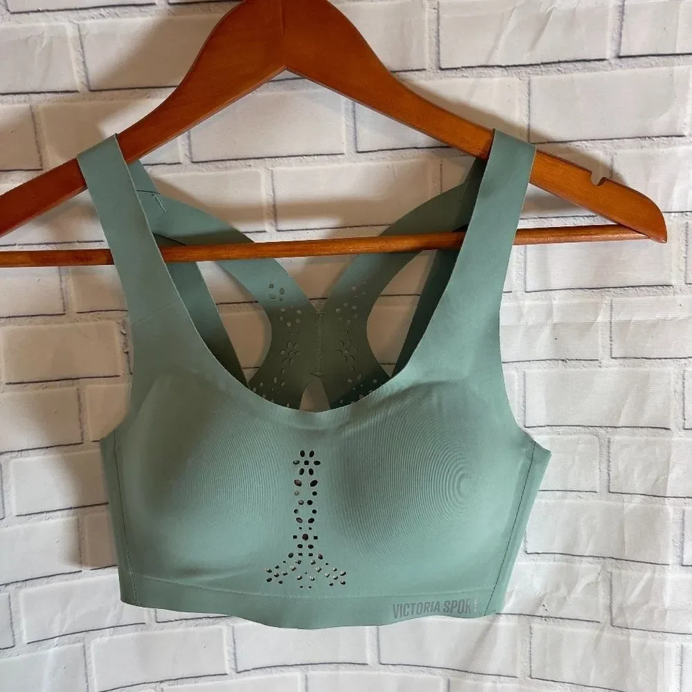 Victoria Sport Turquoise Molded Sport Bra Sz 32B‎